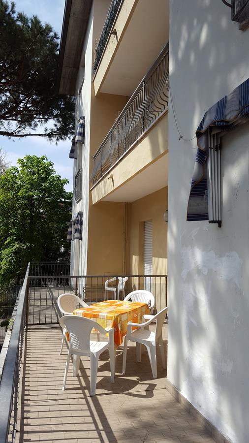 Residence Monaco Appartamenti Ріміні Екстер'єр фото